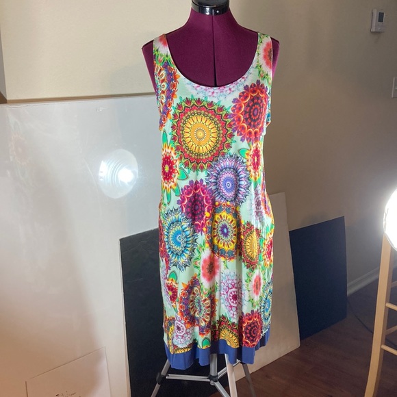 Vivienne Tam Tank Dress, Mandala/Kaleidoscope Pattern, Great Colors! - Picture 2 of 7